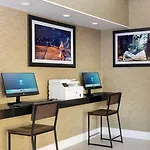 Best Western Plus Raffles Inn & Suites