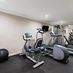 Solara Inn And Suites