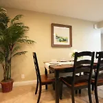 Awesome 4 Bedroom, 3 1/2 Bath Home 1/2 Mile Walk To Disney
