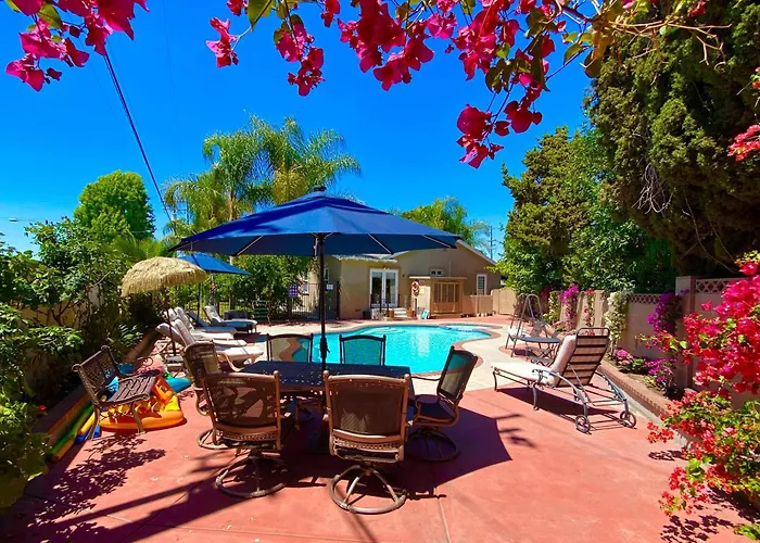 Disneyland Paradise 6 Bedroom 4 Bathroom Pool Spa Games