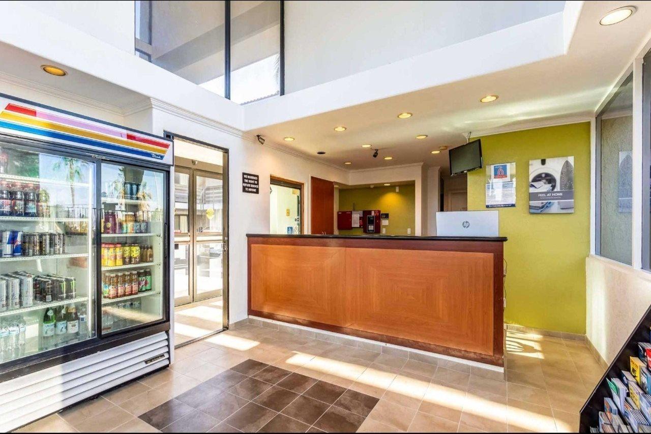 Hotel 6-anaheim, Ca