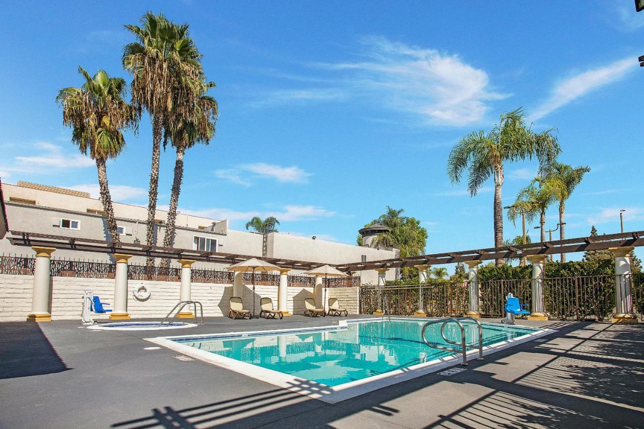 Hotel Stanford & Anaheim