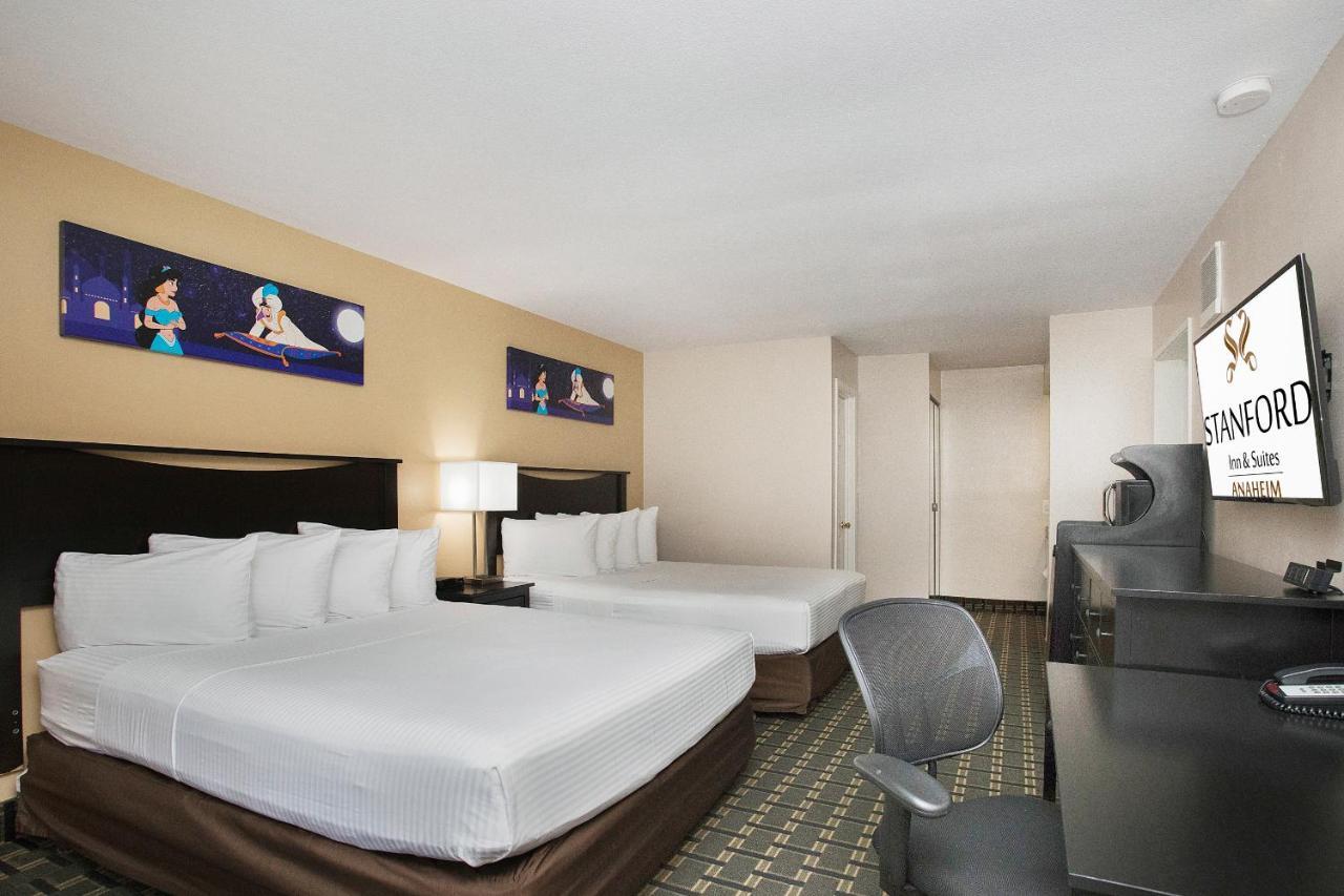 Stanford & Hotel 3*
