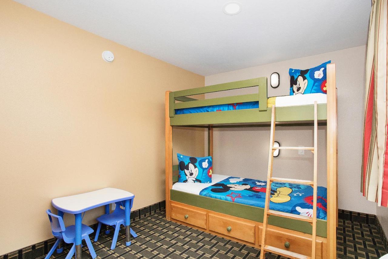 Stanford & Hotel 3*