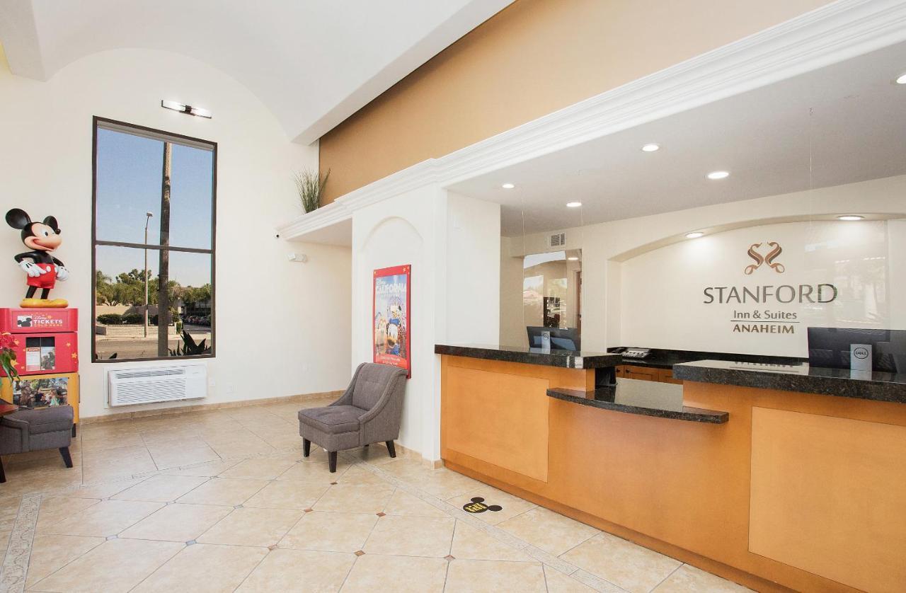 Stanford & Hotel 3*