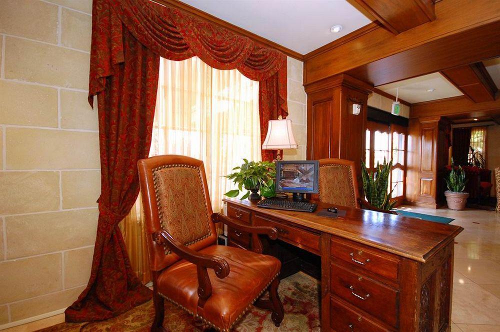 Ayres 3* Anaheim