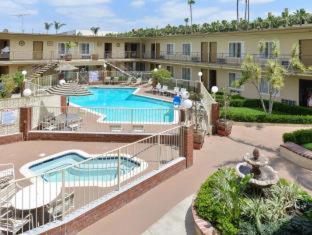 Hotel Americas Value & Anaheim