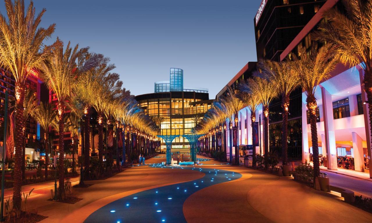 Western Raffles & 3* Anaheim
