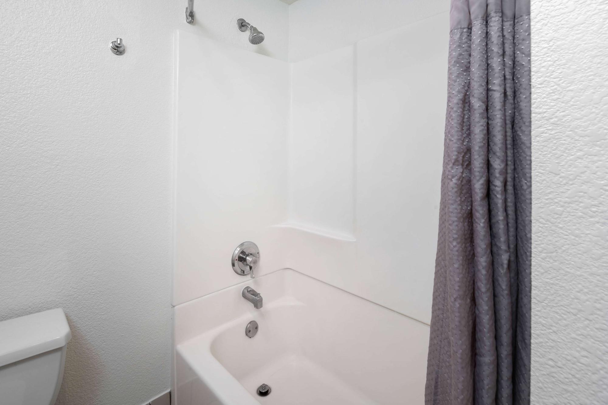 Hotel 6-anaheim, Ca - Maingate Anaheim
