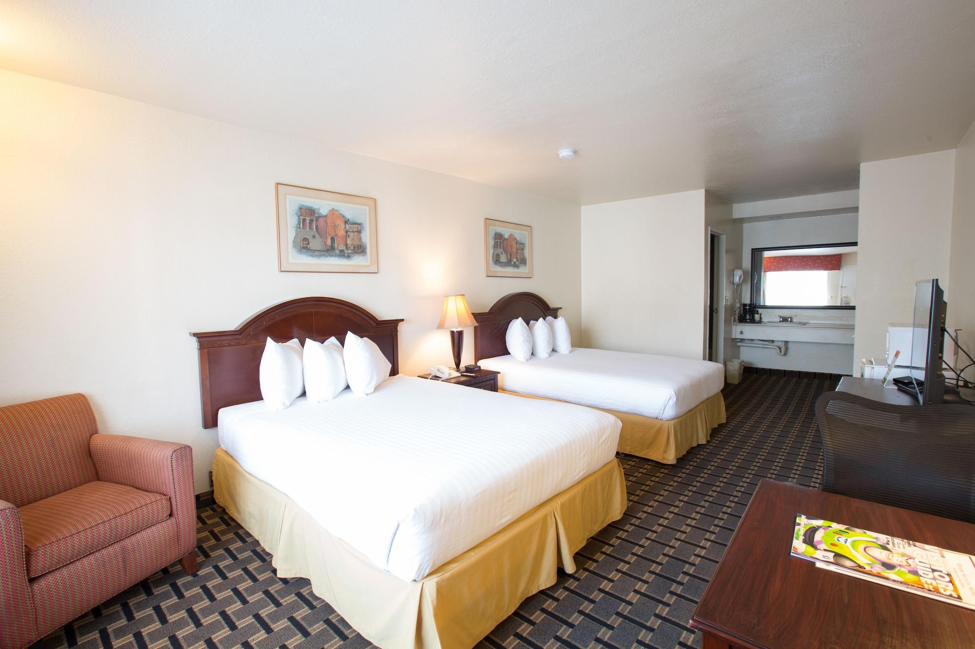 Queens Hotel 2*