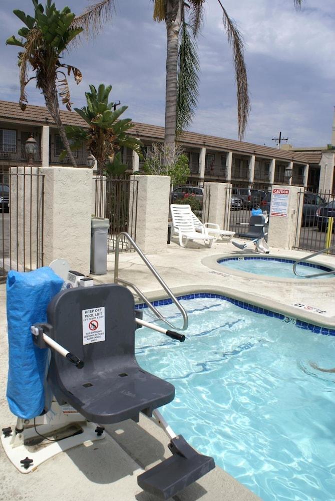 Queens Hotel Anaheim
