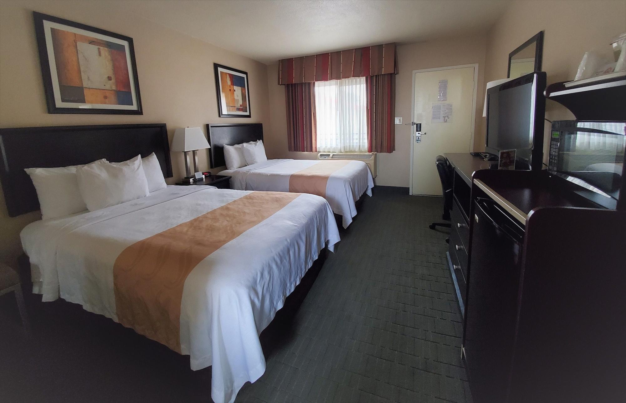 Quality & At The Park Hotel Anaheim