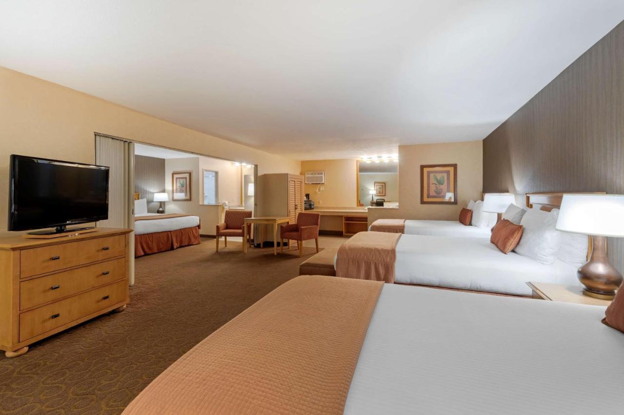 Hotel Western Pavilions 3*