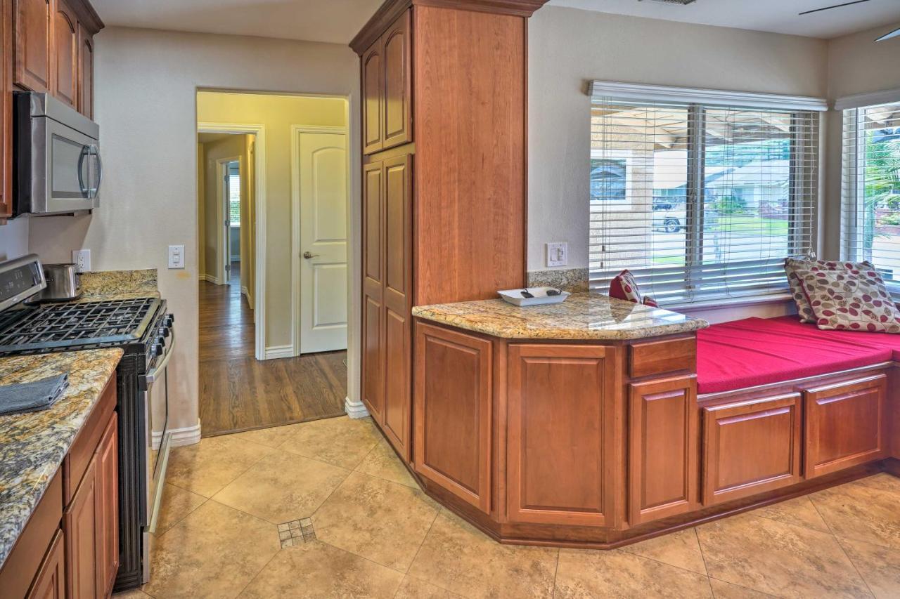 Quiet With Pool, 5 Mi To Disney! Holiday home Anaheim