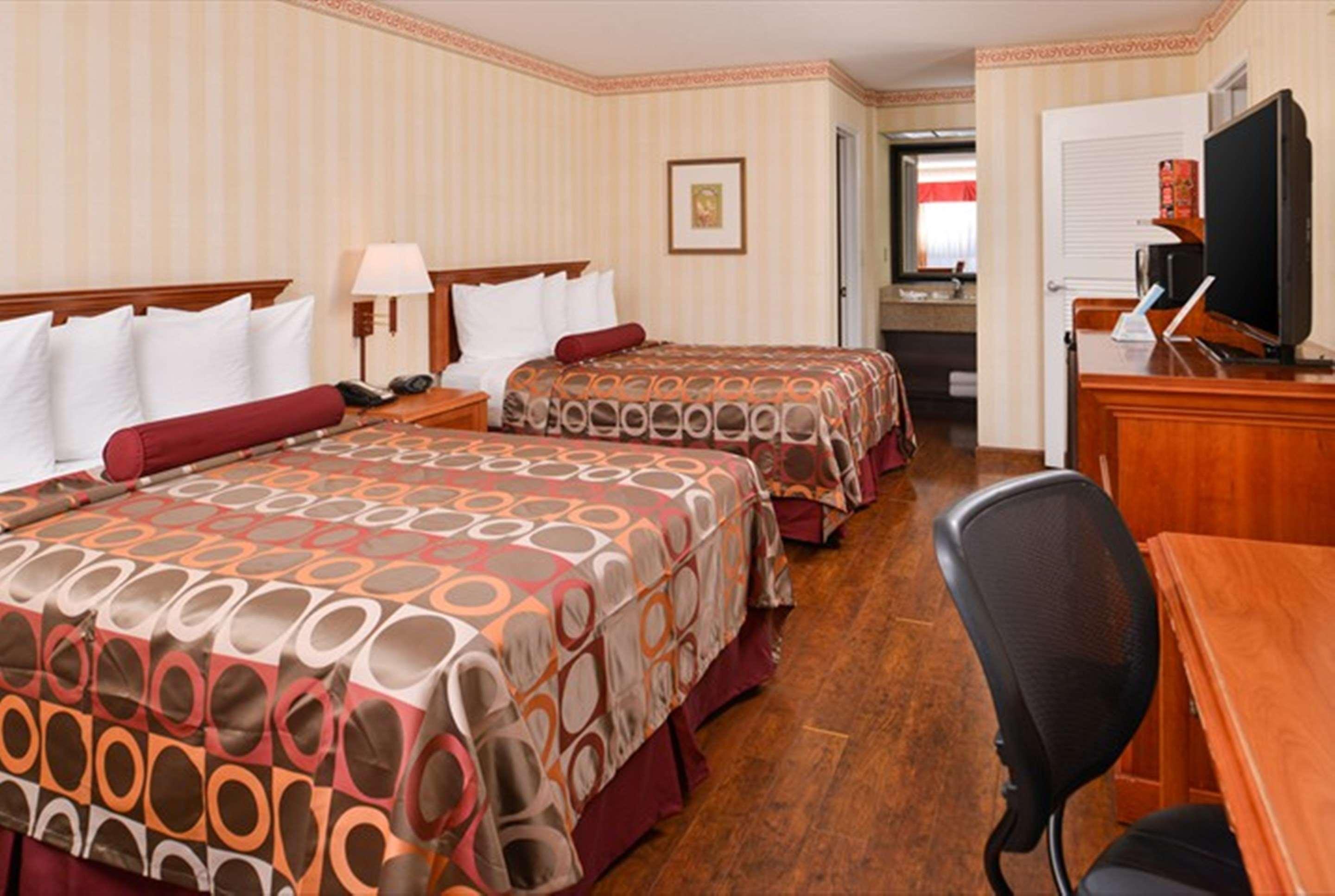 Hotel Western Raffles & 3*
