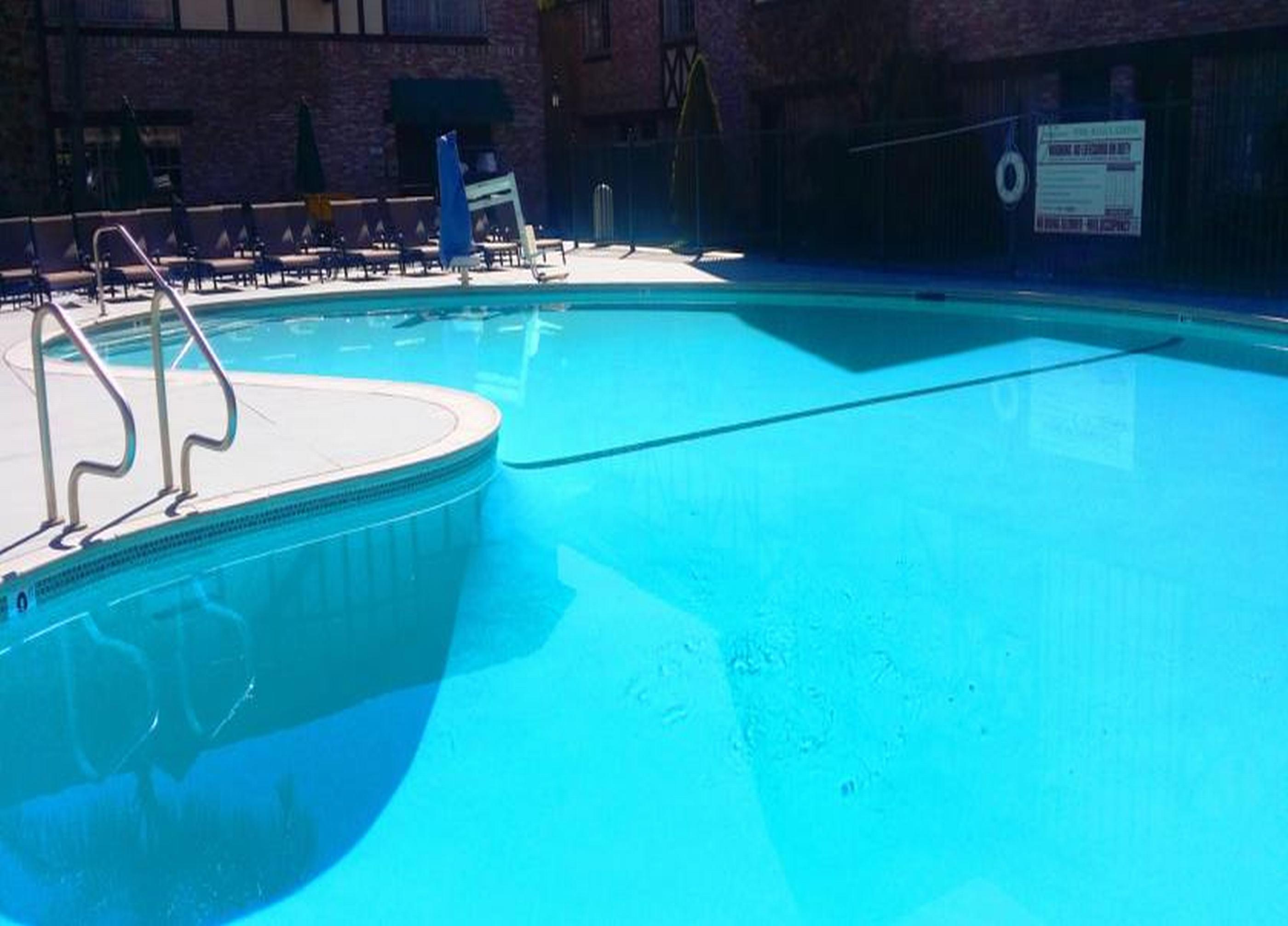 Majestic Garden Hotel 3*