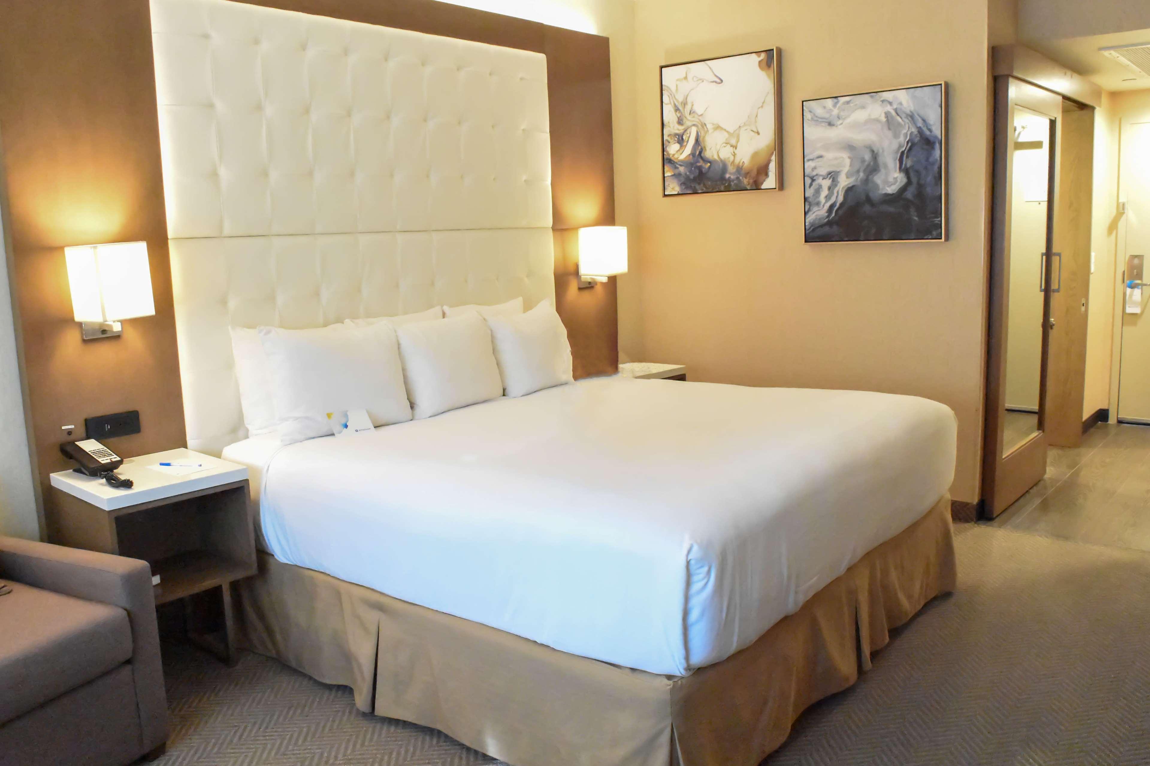 Wyndham Hotel