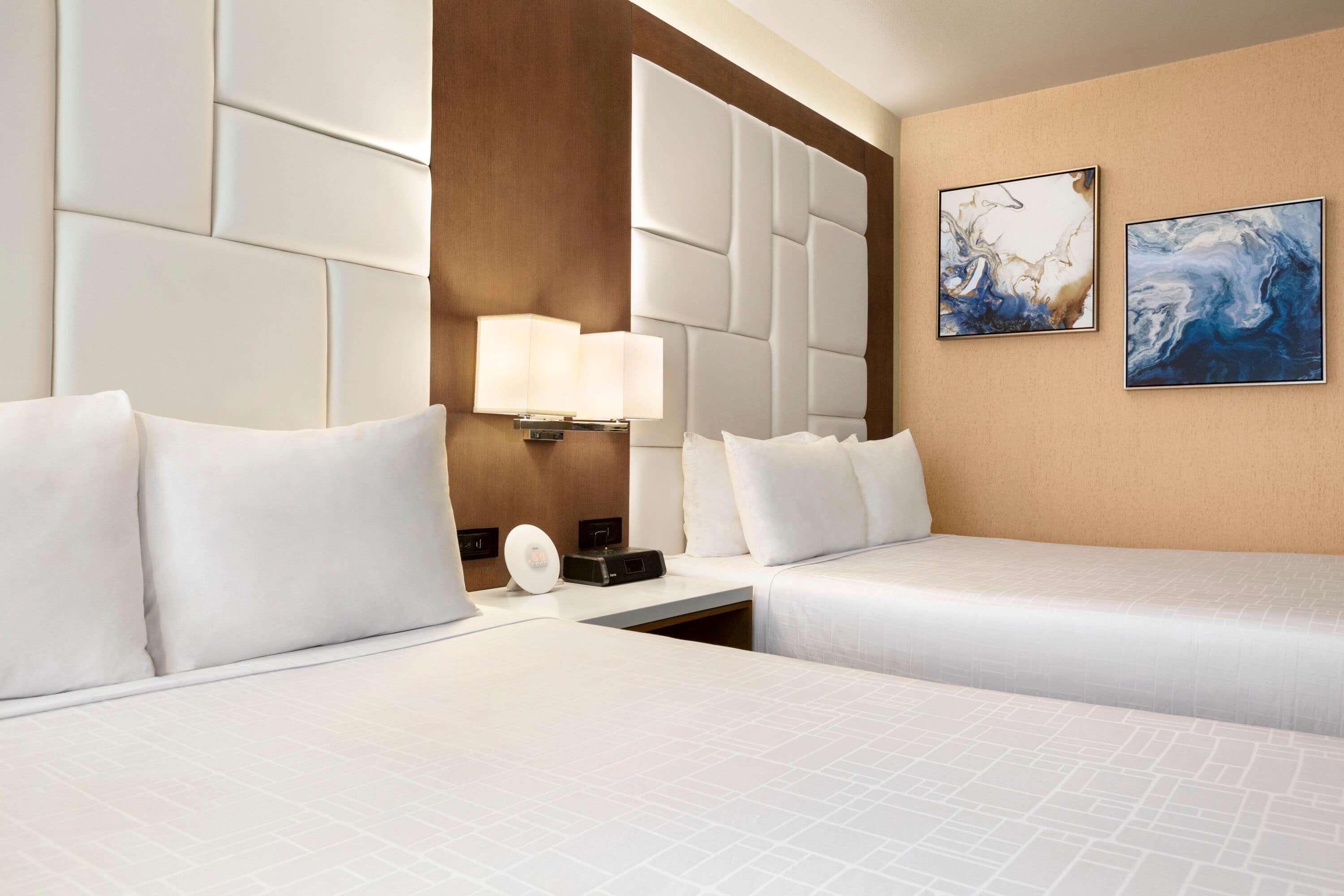 Wyndham Hotel 3*