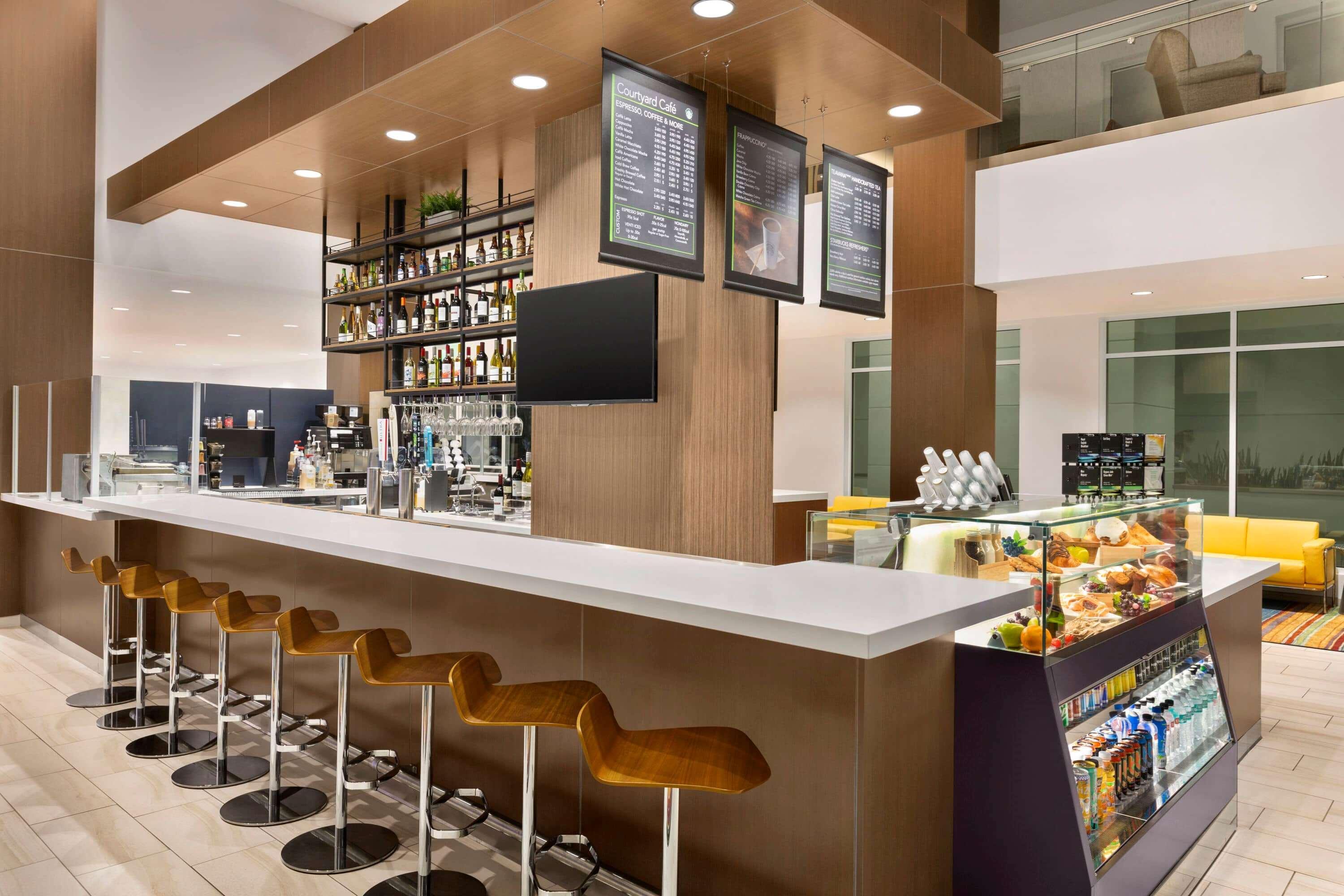 Wyndham Hotel 3*