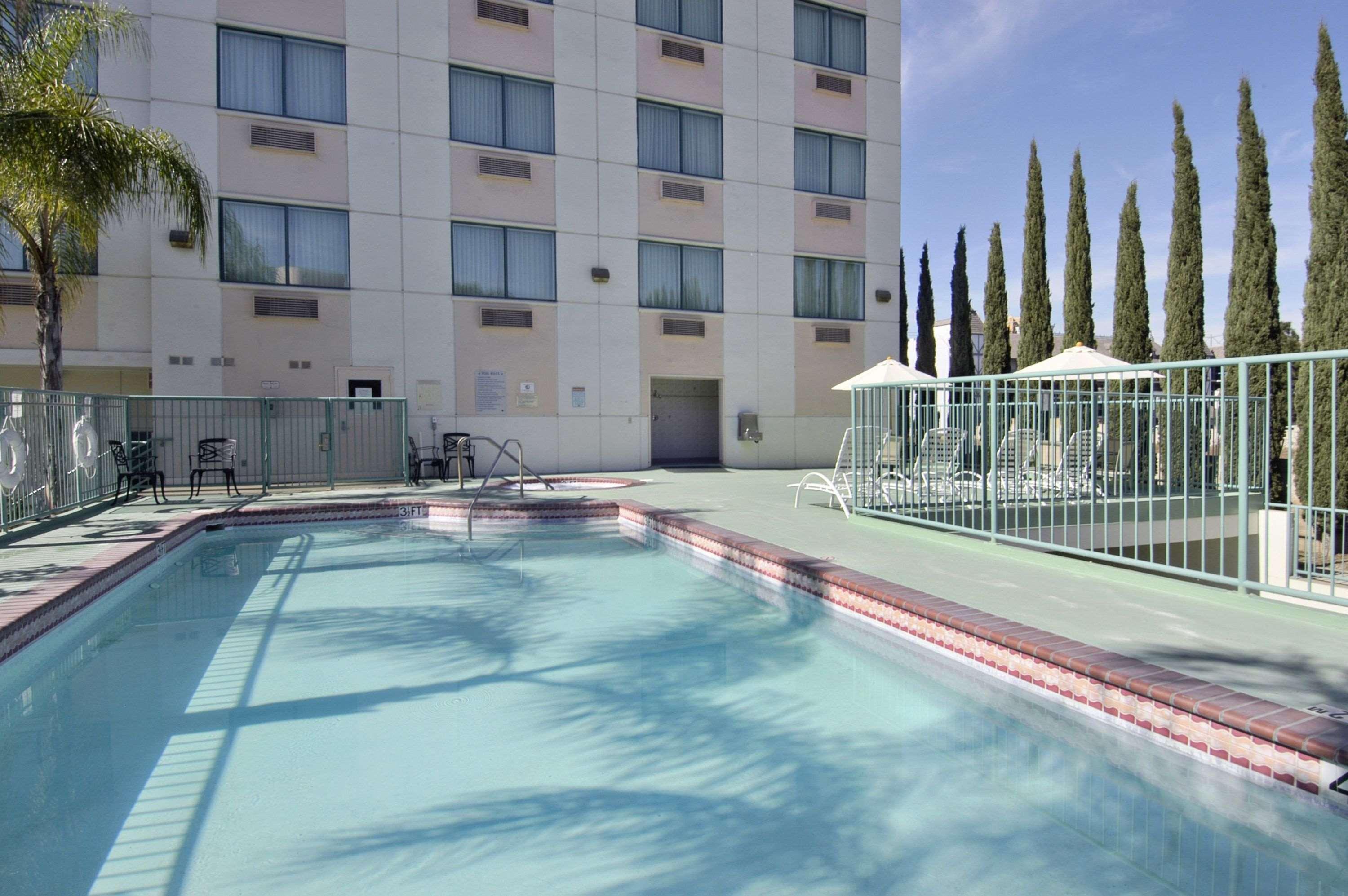Wyndham Hotel Anaheim