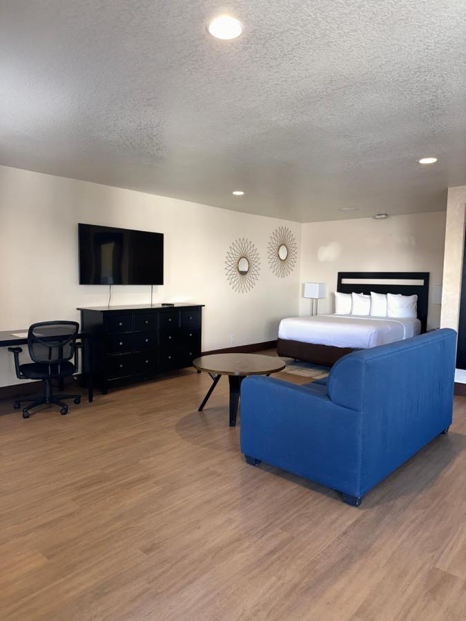 Hotel Stanford & 3*