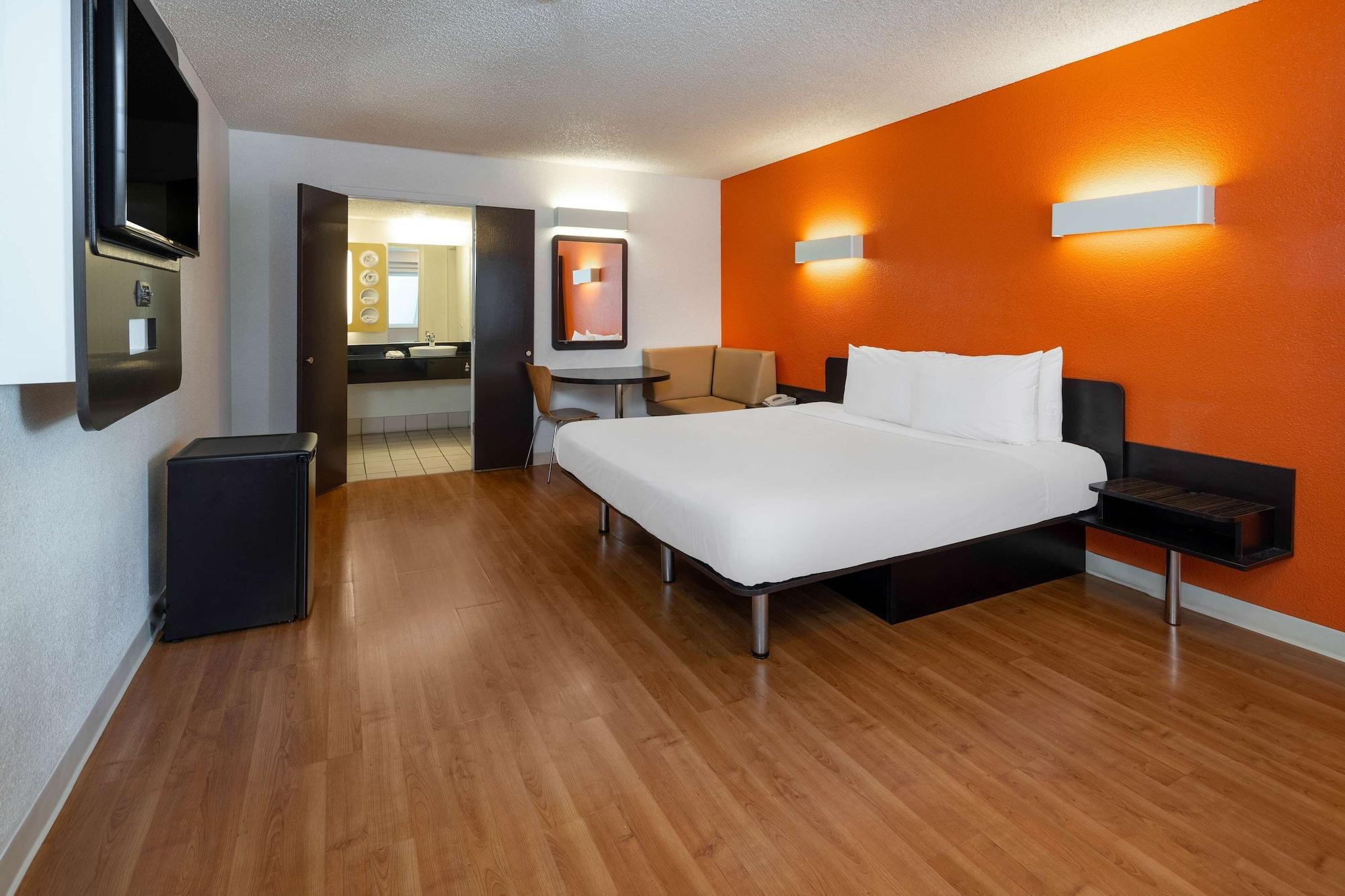6-anaheim, Ca - Maingate