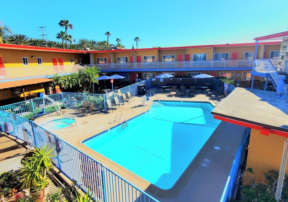 Hotel Quality & At The Park