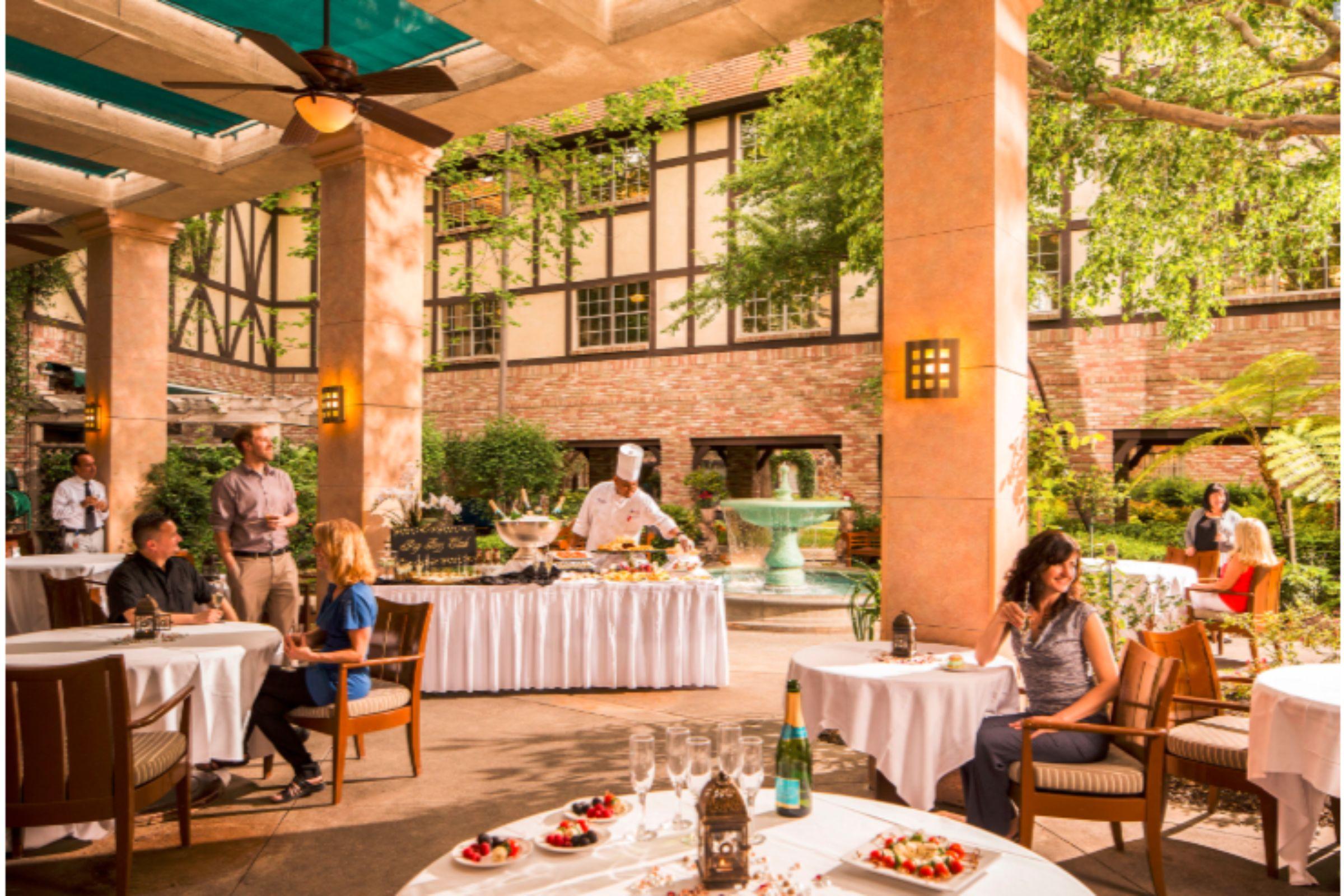 Majestic Garden Hotel 3*