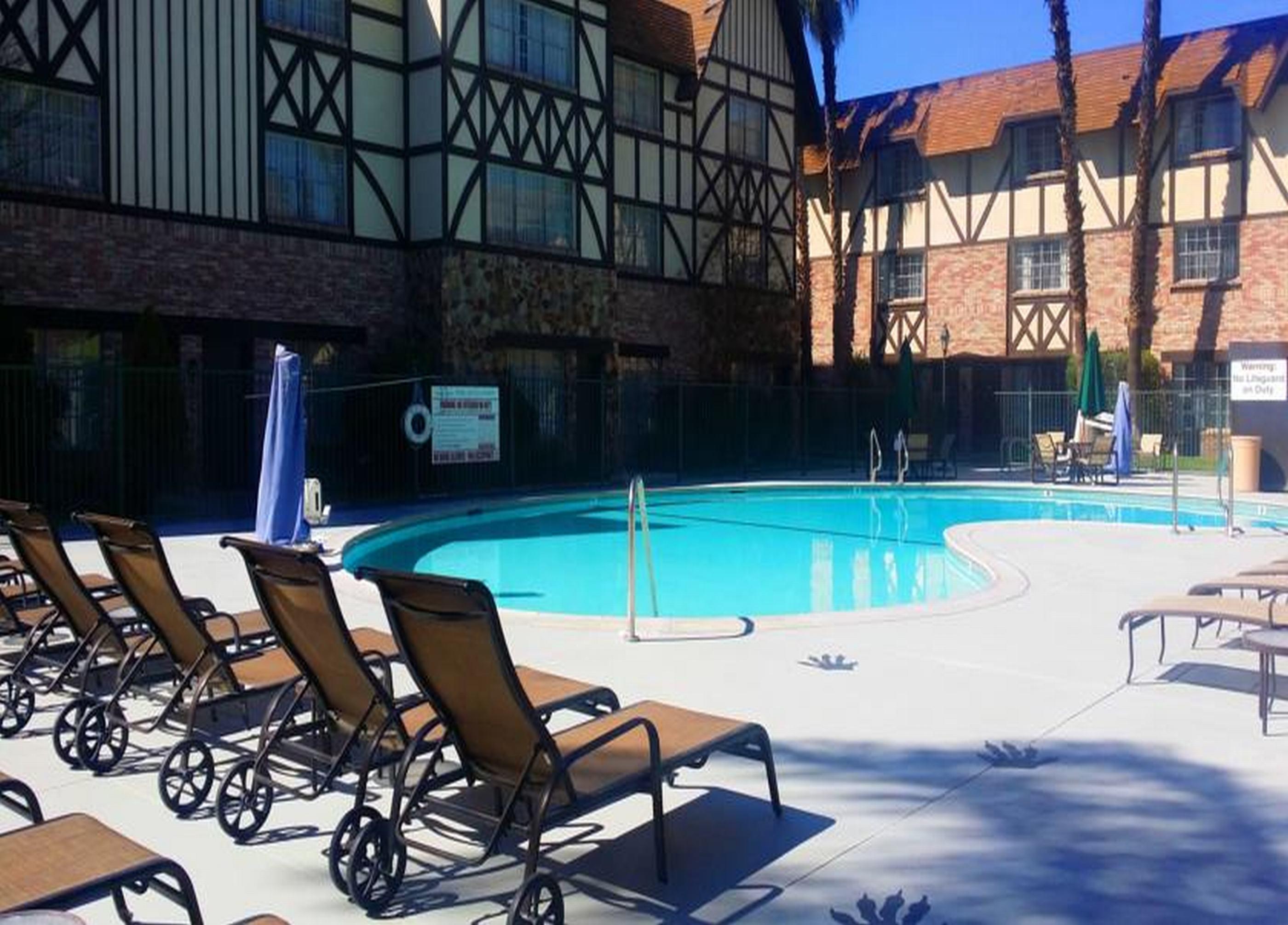 Majestic Garden Hotel 3*