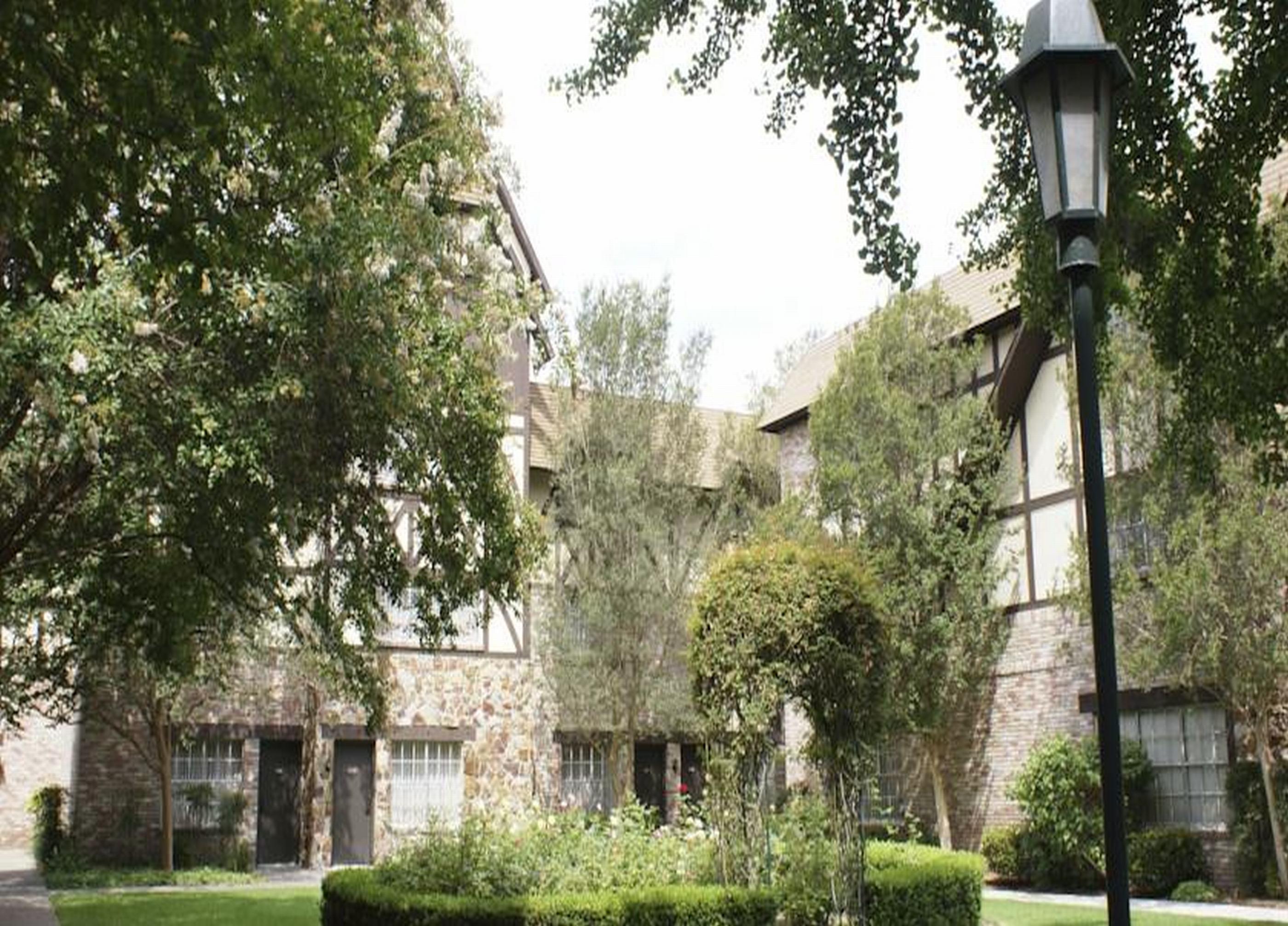 Majestic Garden 3*