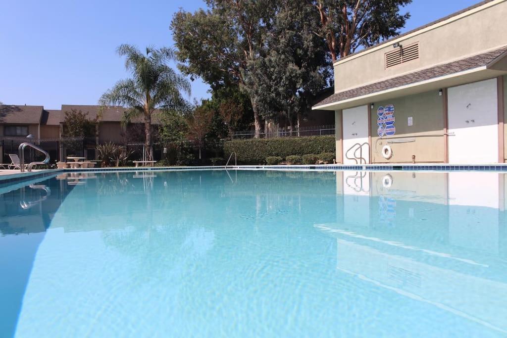 Holiday home Magical Xcape: Disney-adjacent Retreat With Pools And Anaheim