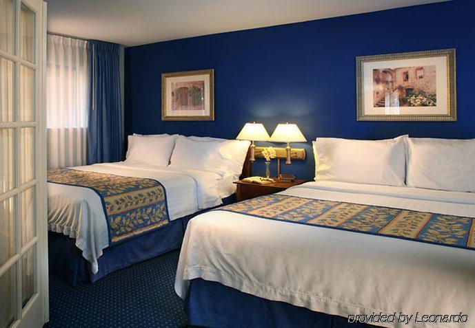 Hotel Clementine & 3*