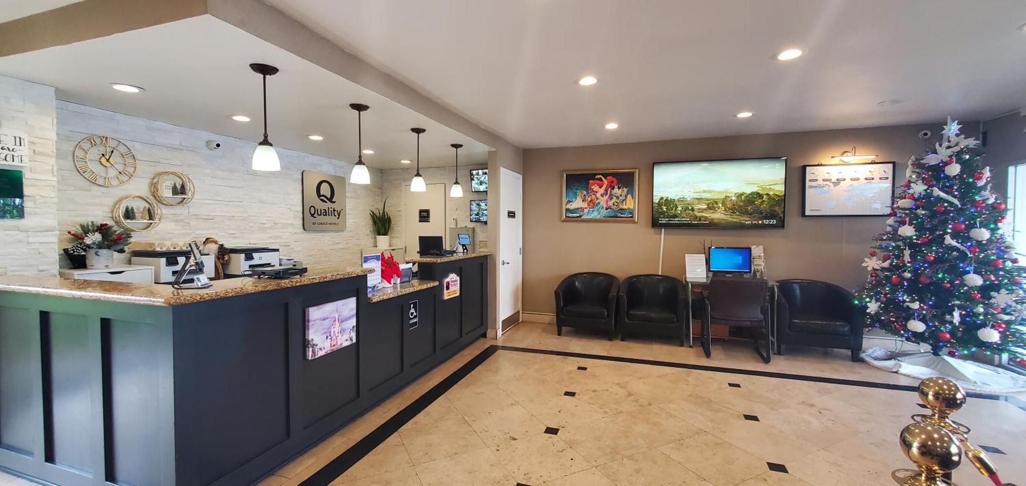 Quality & At The Park Hotel Anaheim