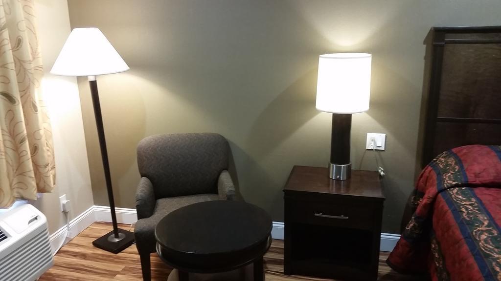 Anaheim Lodge Motel 2*