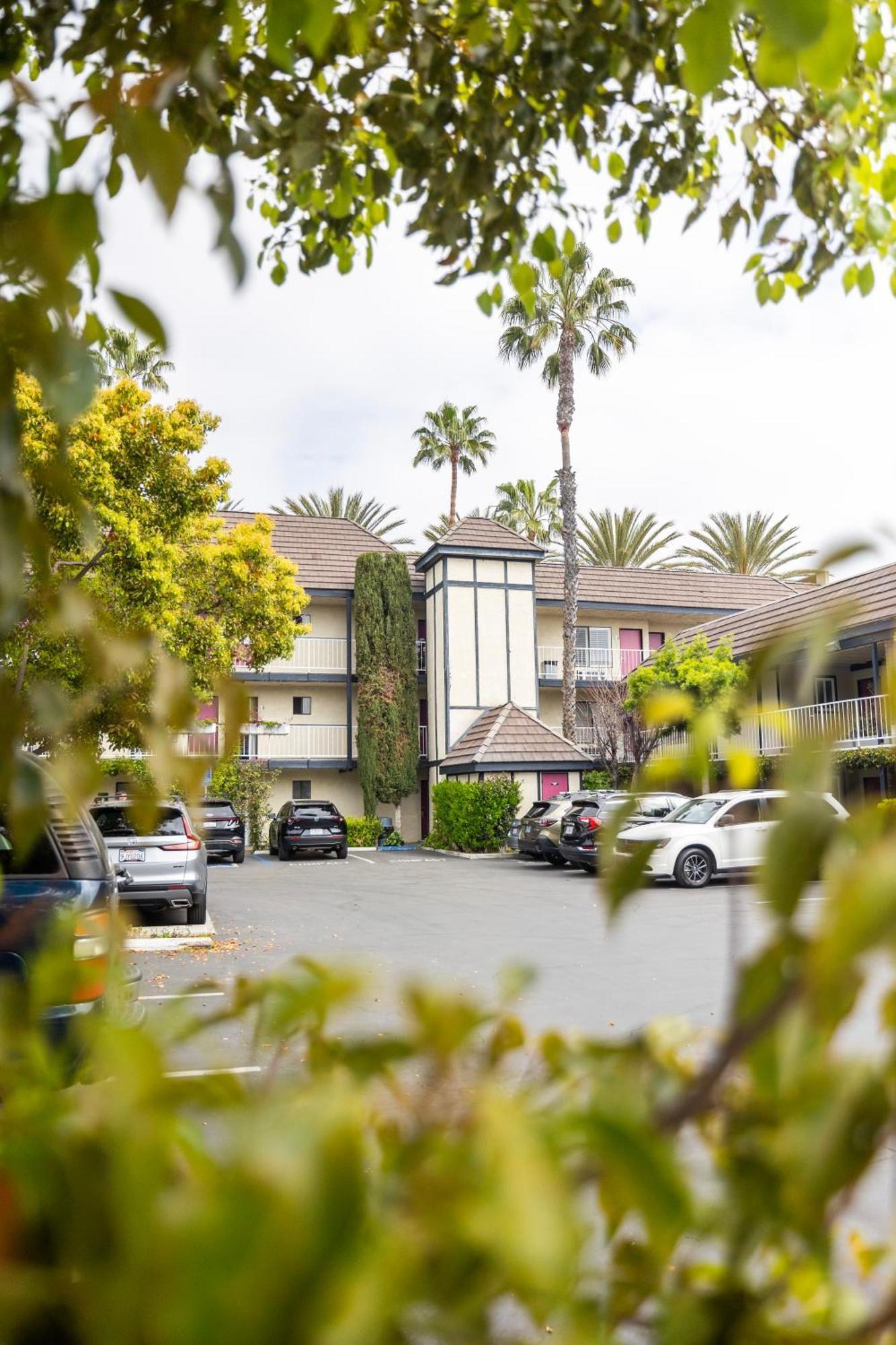 Hotel Alamo And - Convention Center Anaheim