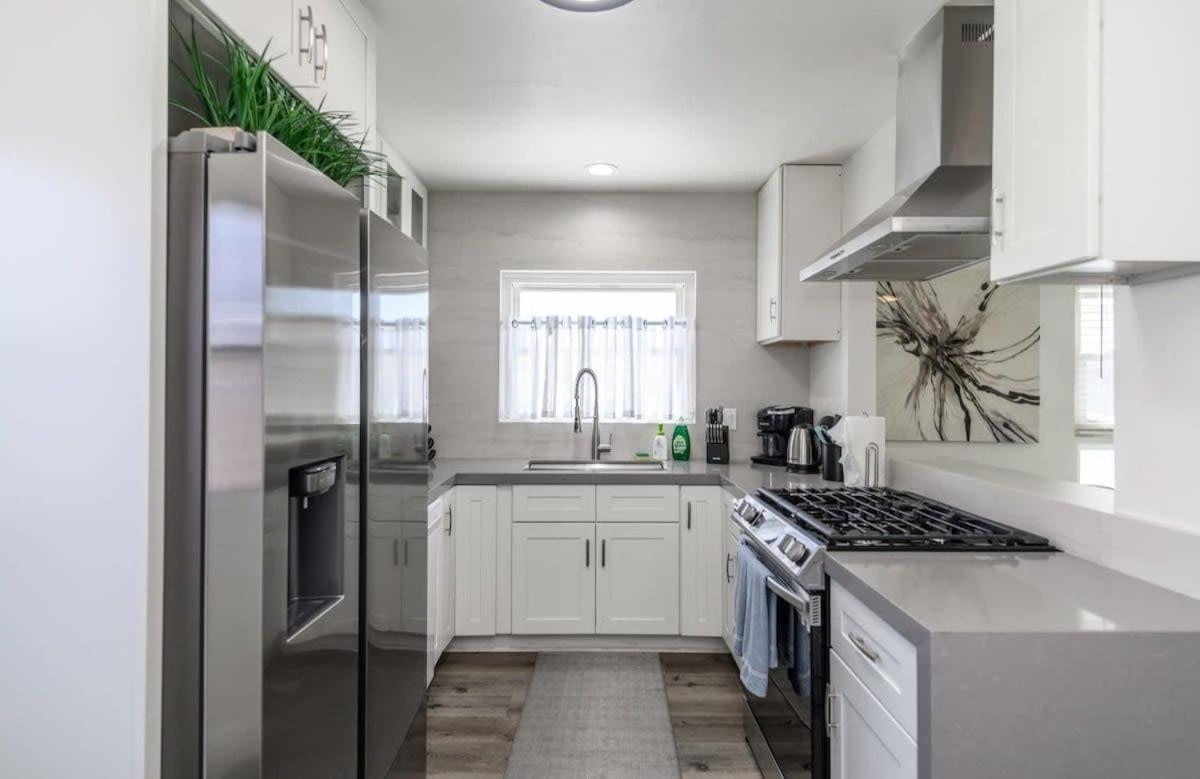 Spacious Disneyland 5 Bedroom 4 Bath House With Game Pousada Anaheim