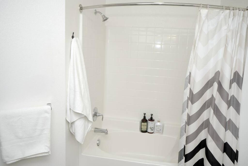Apartment Belle -8mins From Disney, Centrally Located! Anaheim