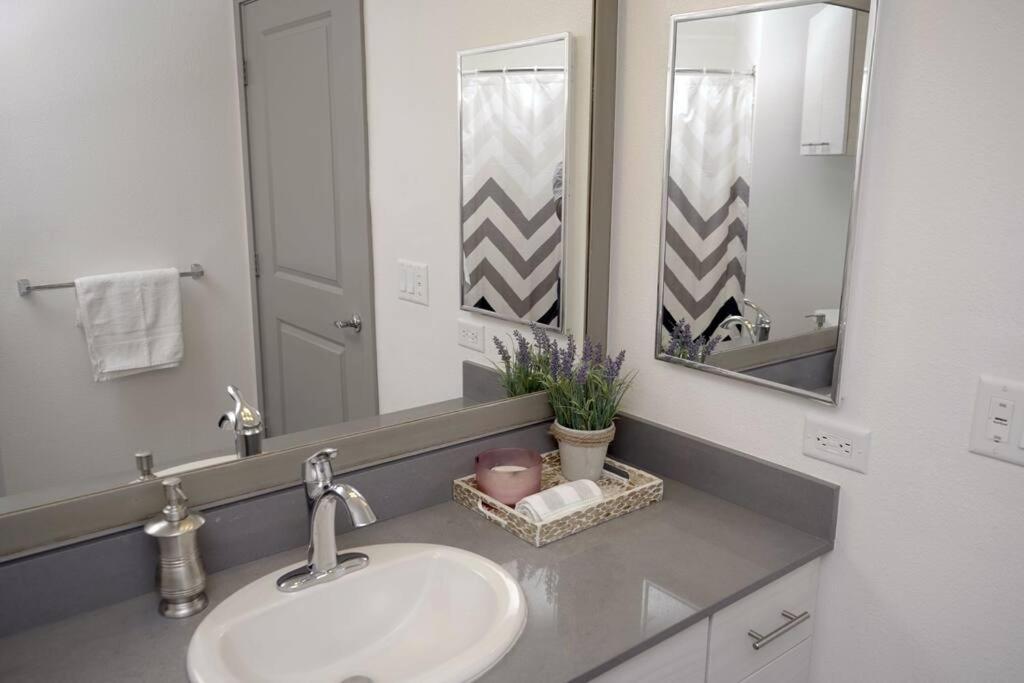 Apartment Belle -8mins From Disney, Centrally Located! *
