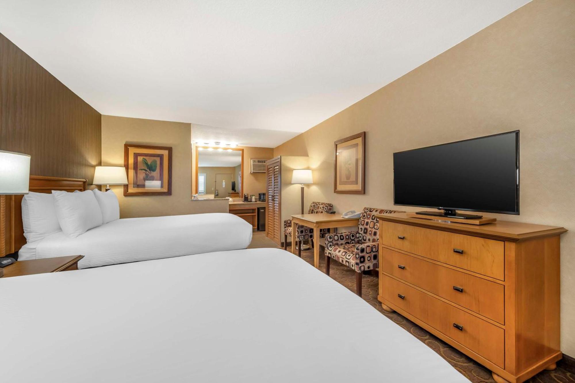 Hotel Western Pavilions