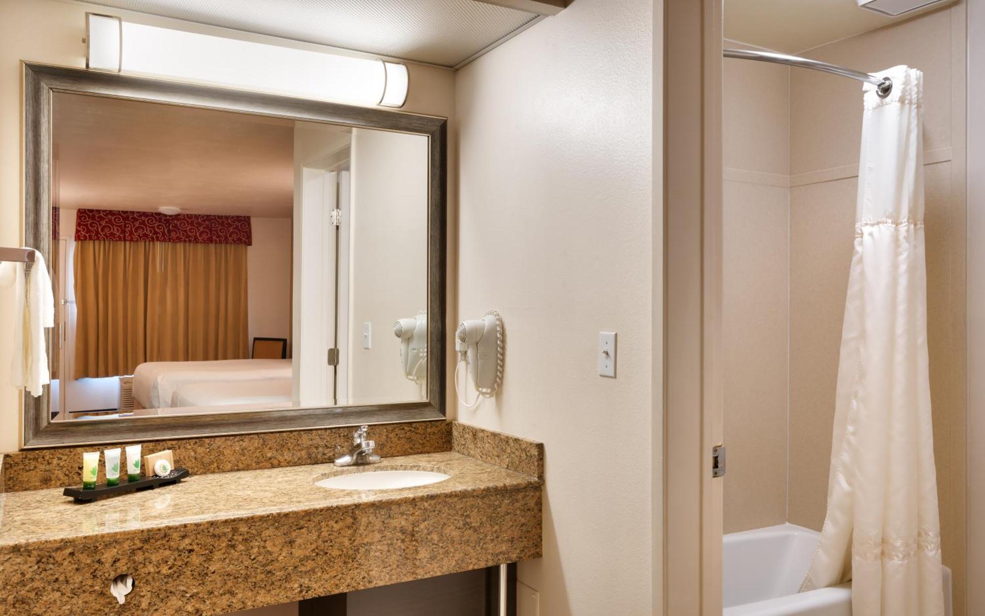 Cortona And Hotel Anaheim