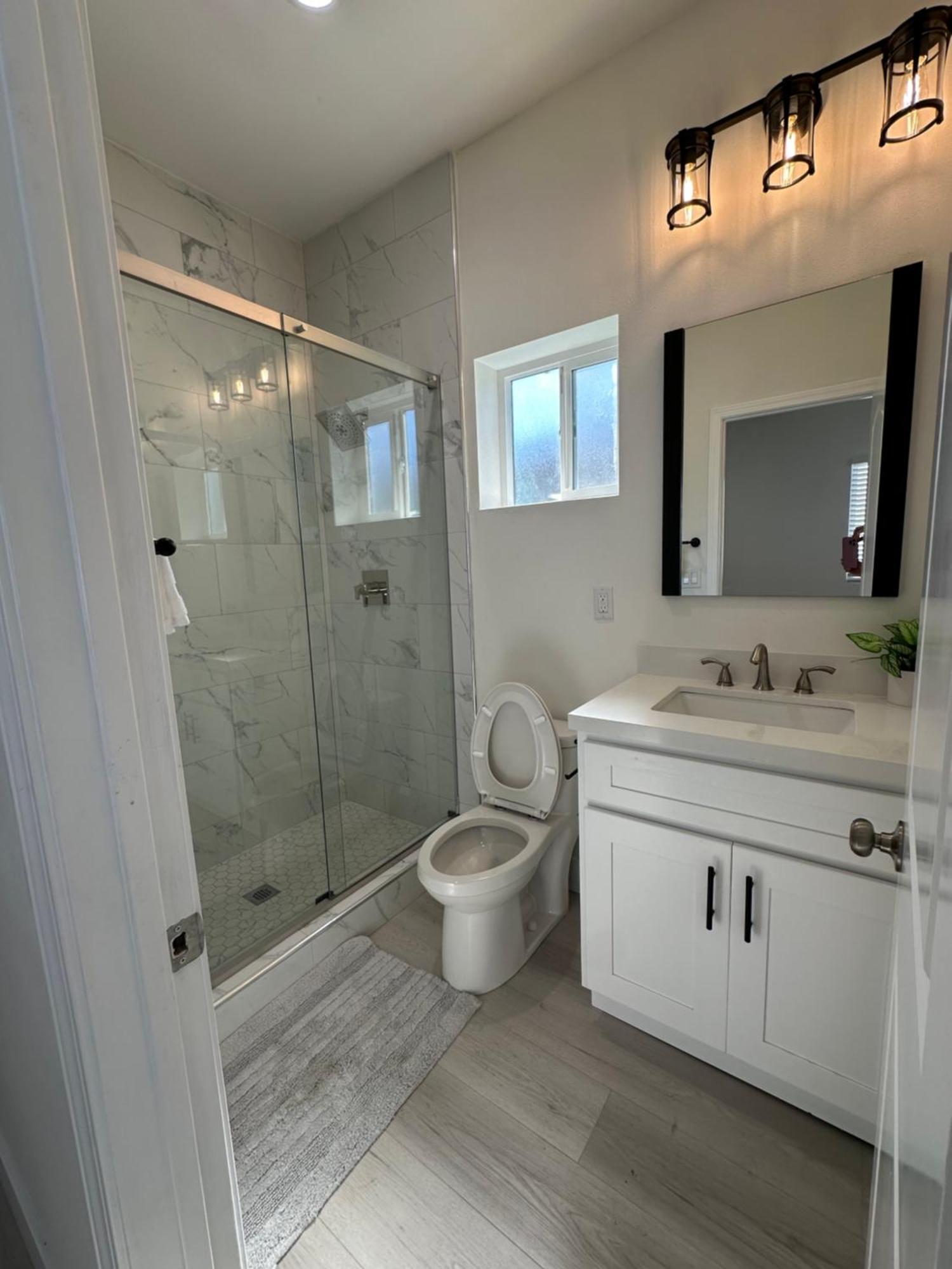 New Cozy House In Near Land- Knott In The Same Lot Of Separate 3properties