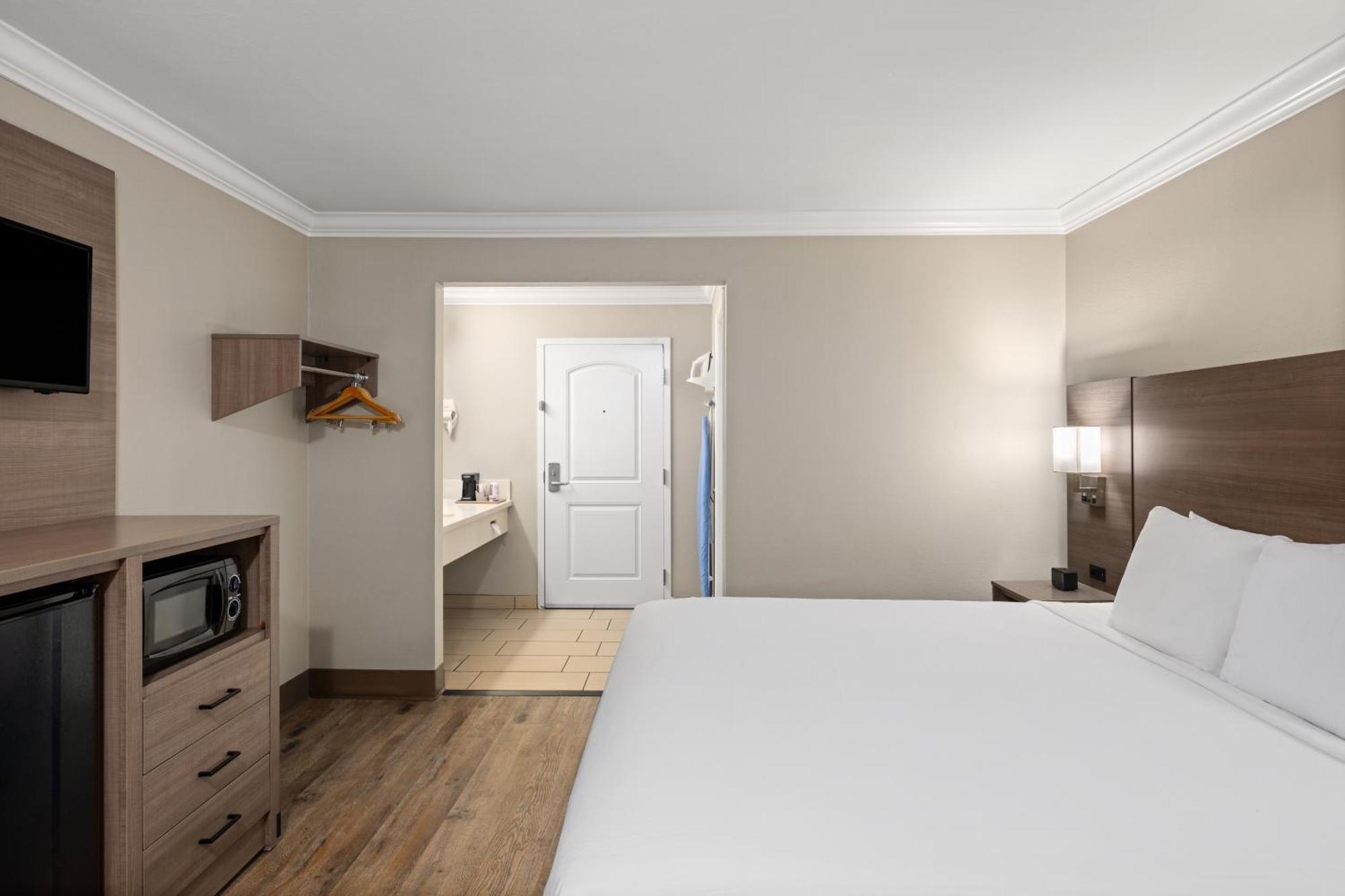 Hotel Solara And