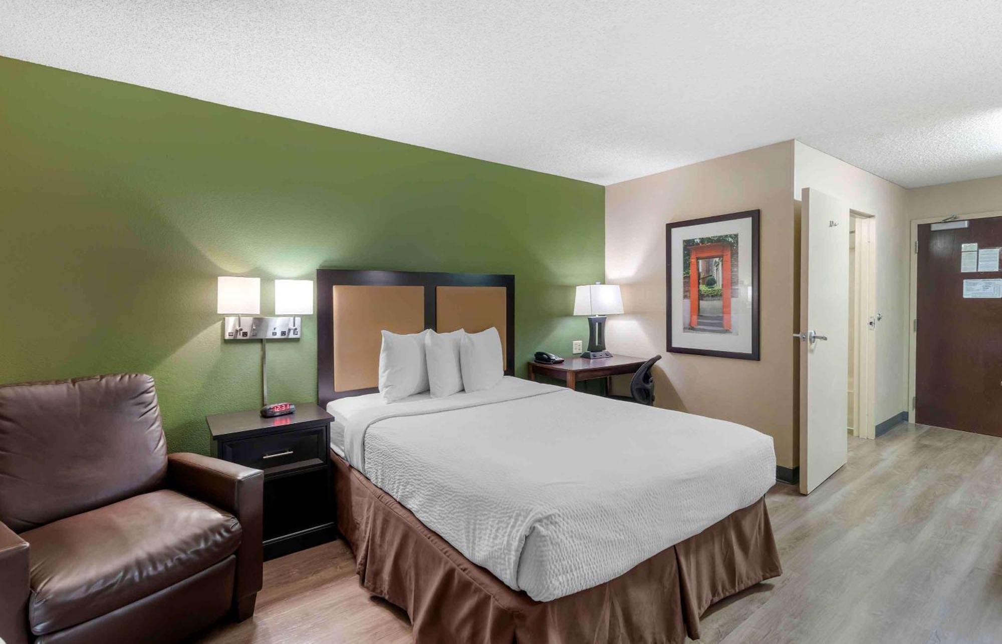 Hotel Extended - Orange County - Hills