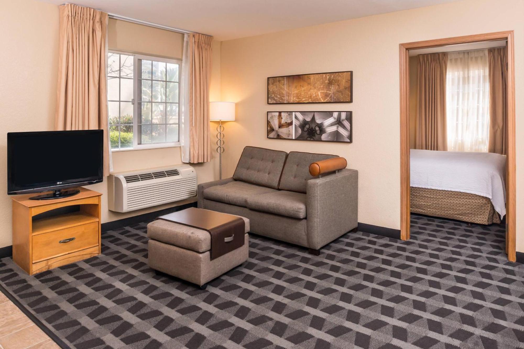Towneplace By Marriott Maingate Near Angel Stadium