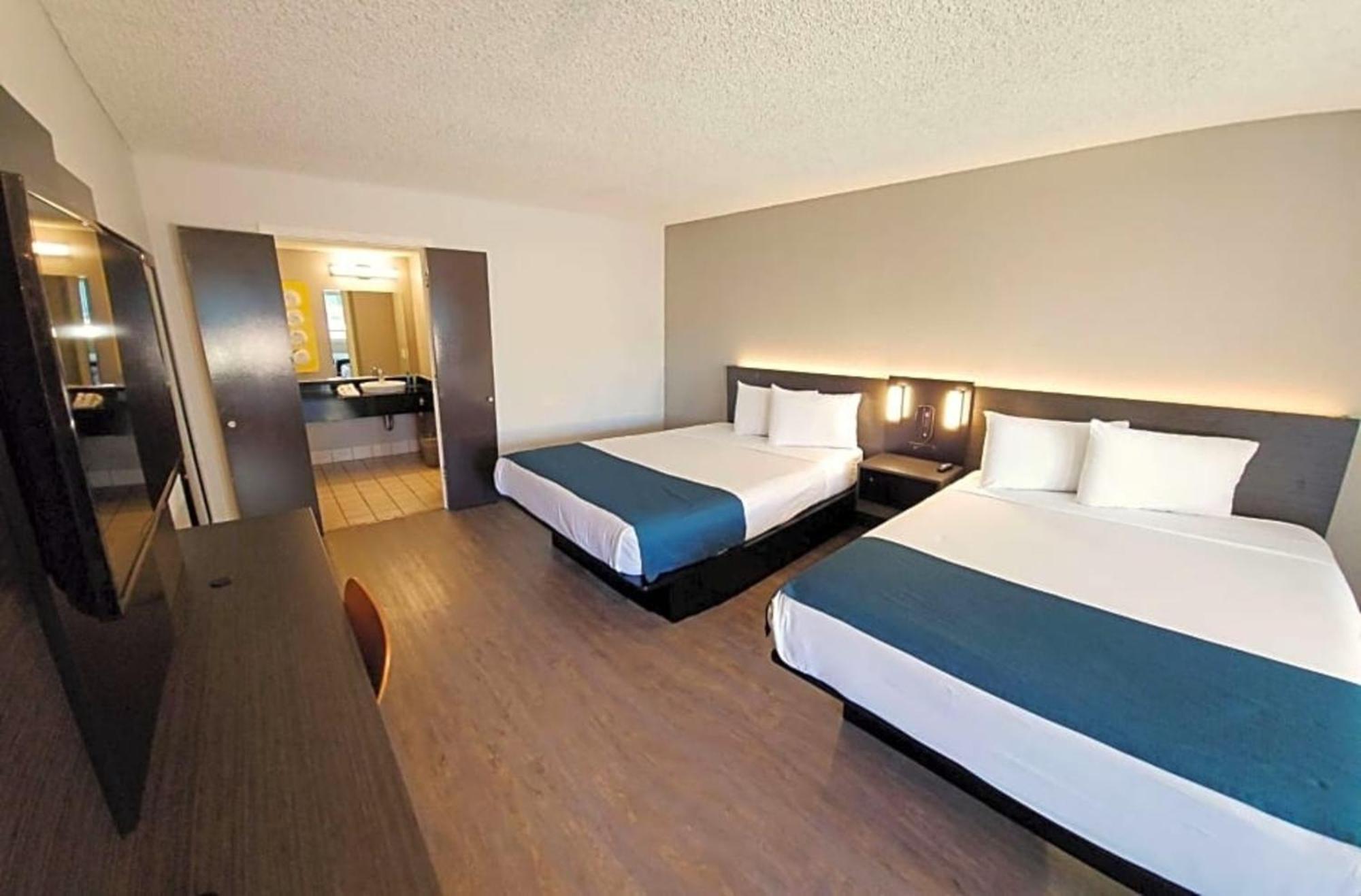 6-anaheim, Ca - Maingate