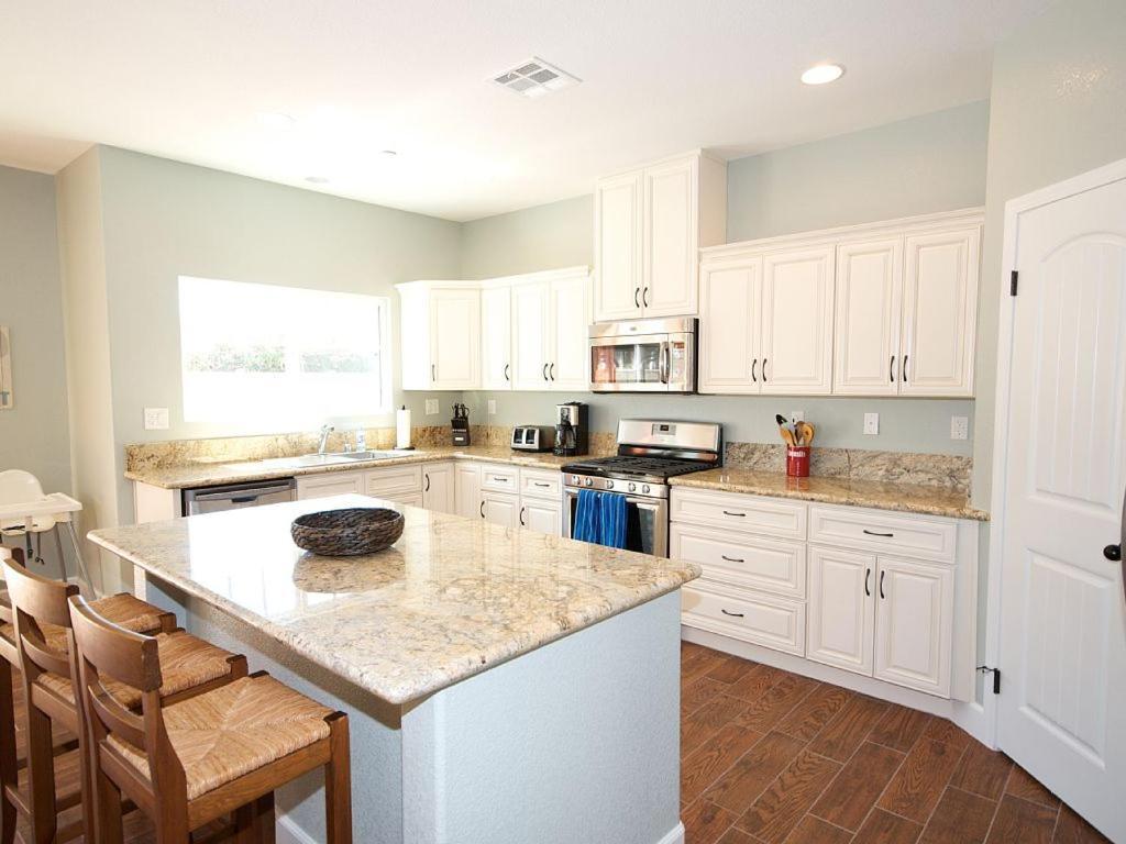 F-31 Mickeys House Anaheim
