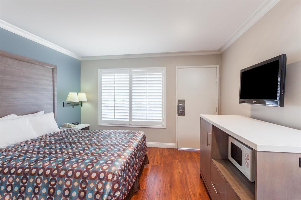414 Hotel