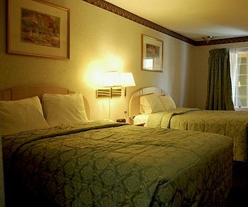 Hotel Queens 2*
