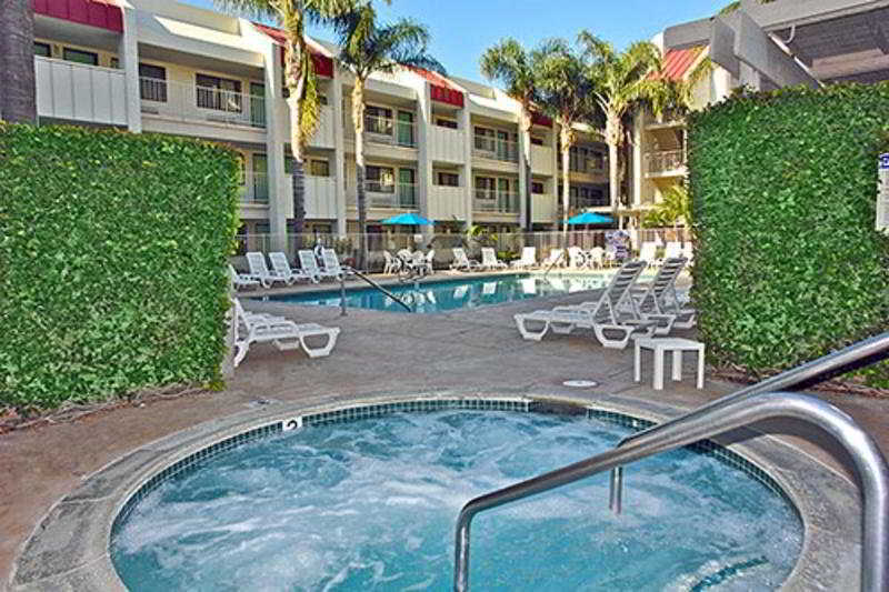 Hotel 6-anaheim, Ca - Maingate 2*