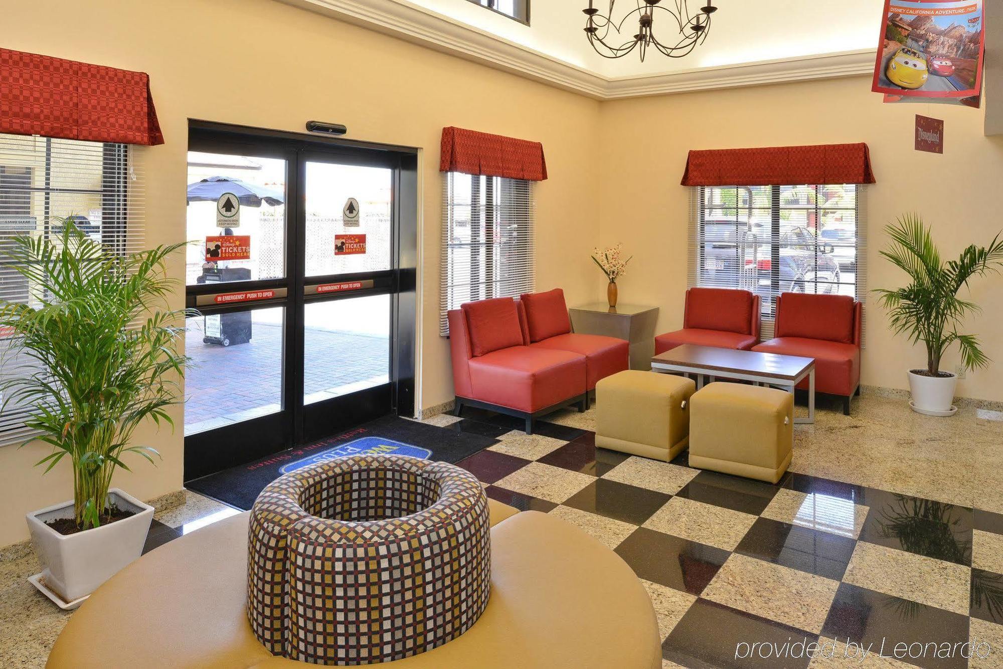 Western Raffles & Hotel Anaheim